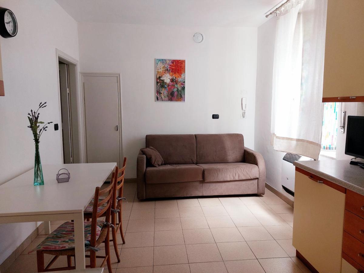 Agriturismo Giorgi Appartamenti In Riviera Ligure Albenga Bagian luar foto