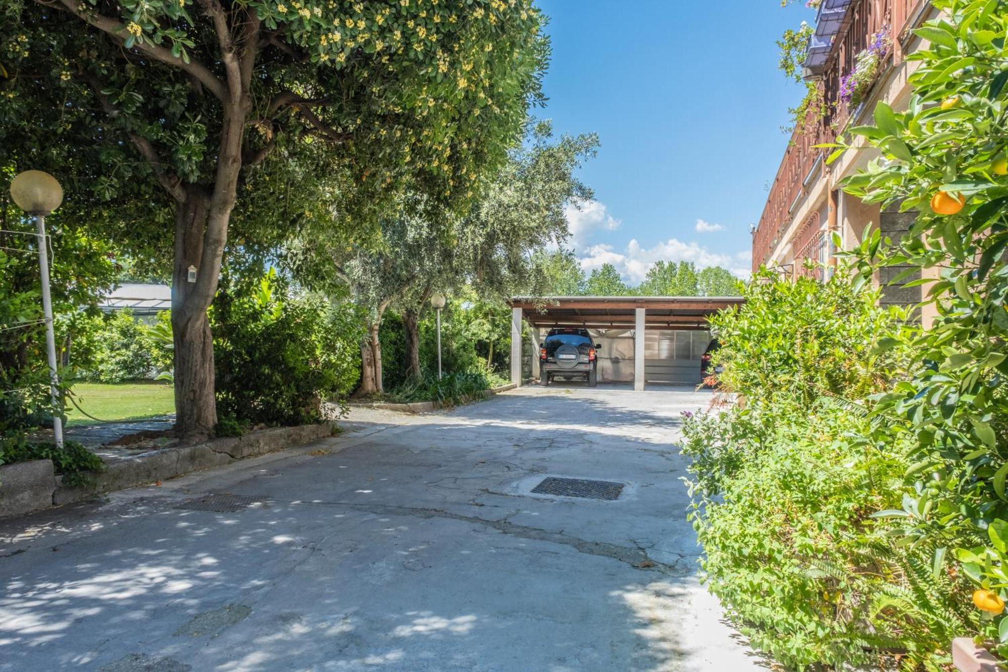 Agriturismo Giorgi Appartamenti In Riviera Ligure Albenga Bagian luar foto