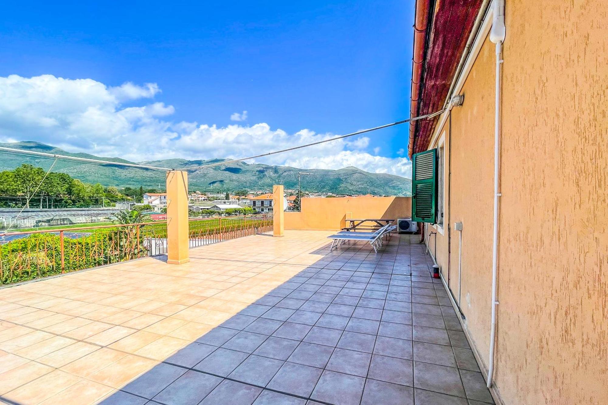 Agriturismo Giorgi Appartamenti In Riviera Ligure Albenga Bagian luar foto