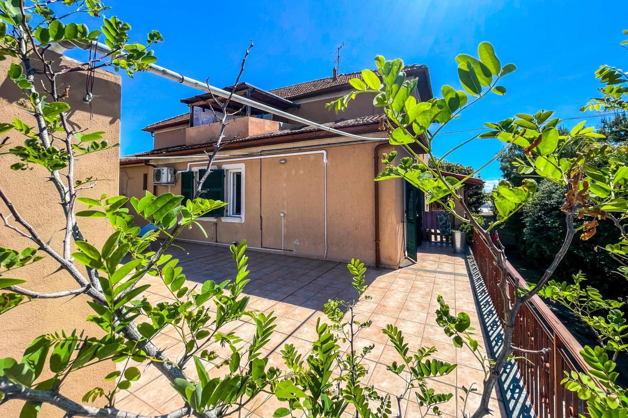 Agriturismo Giorgi Appartamenti In Riviera Ligure Albenga Bagian luar foto
